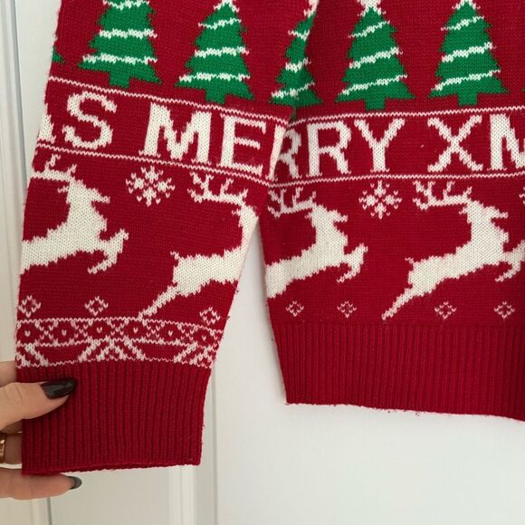 Forever 21 Red and Green Christmas Sweater - Picture 4 of 6